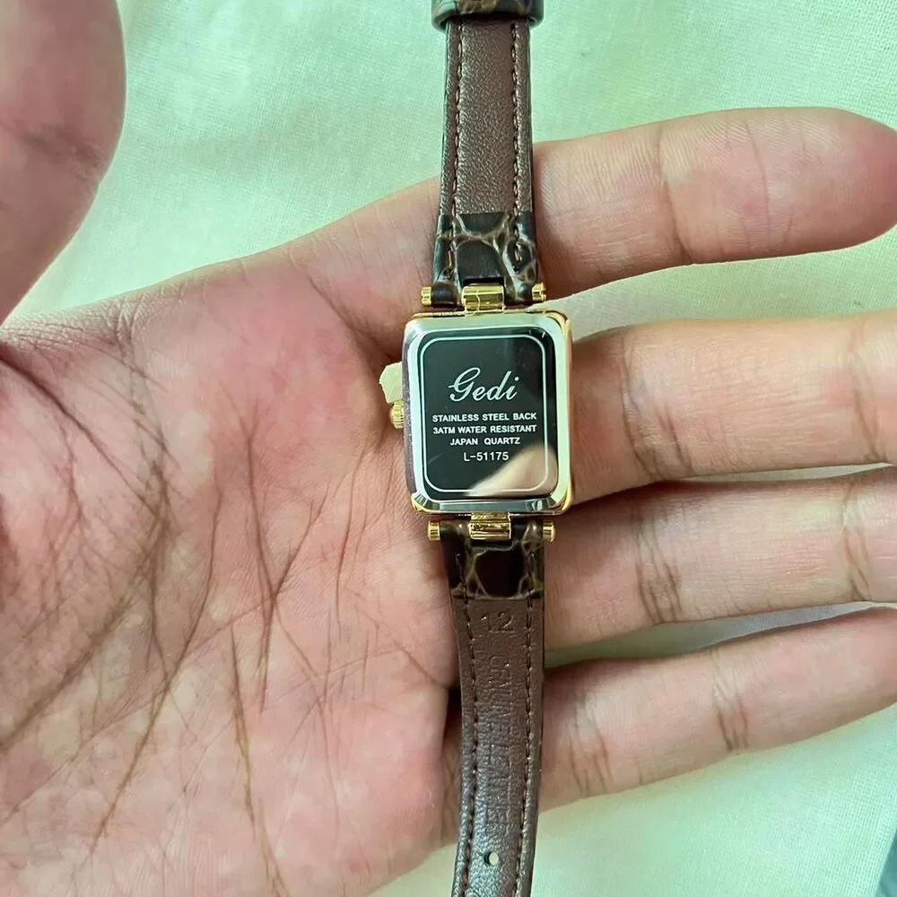 vintage style classy brown square leather luxury watch